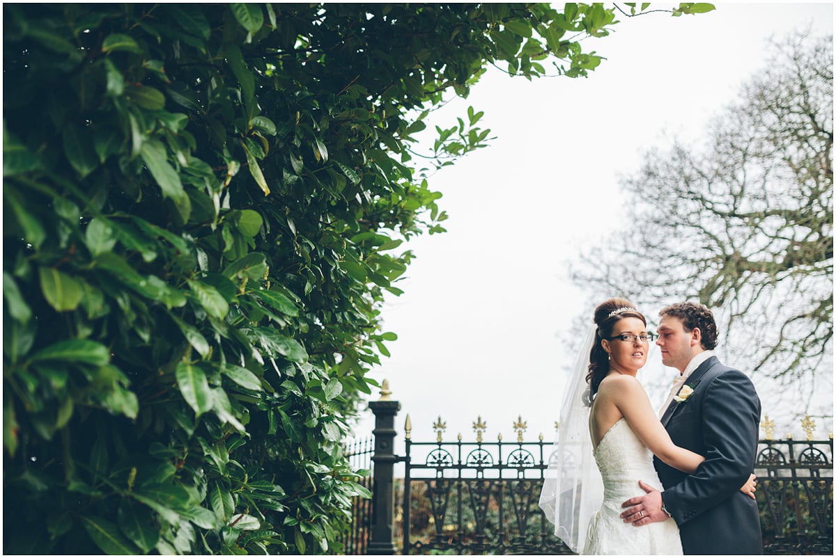 Llyndir_Hall_Wedding_Photography_091