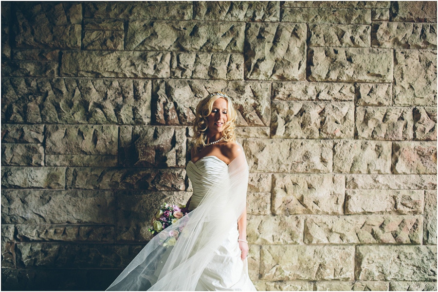 Peckforton_Castle_Wedding_Phtoography_053