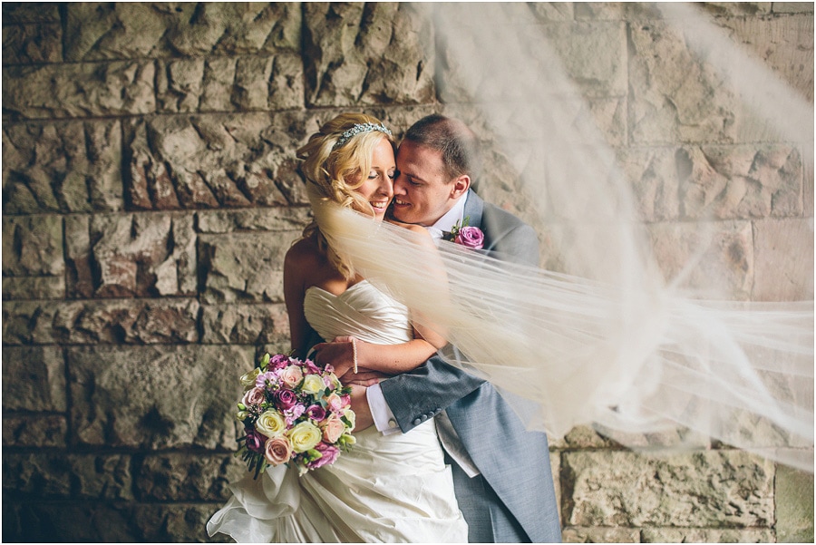 Peckforton_Castle_Wedding_Phtoography_058