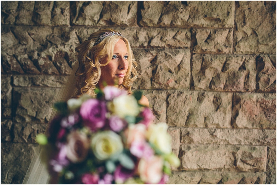 Peckforton_Castle_Wedding_Phtoography_060