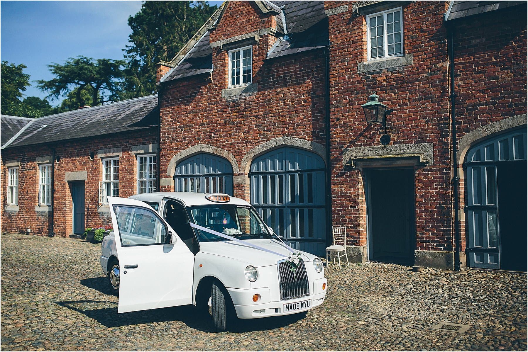 Combermere_Abbey_Wedding_Photography_0018