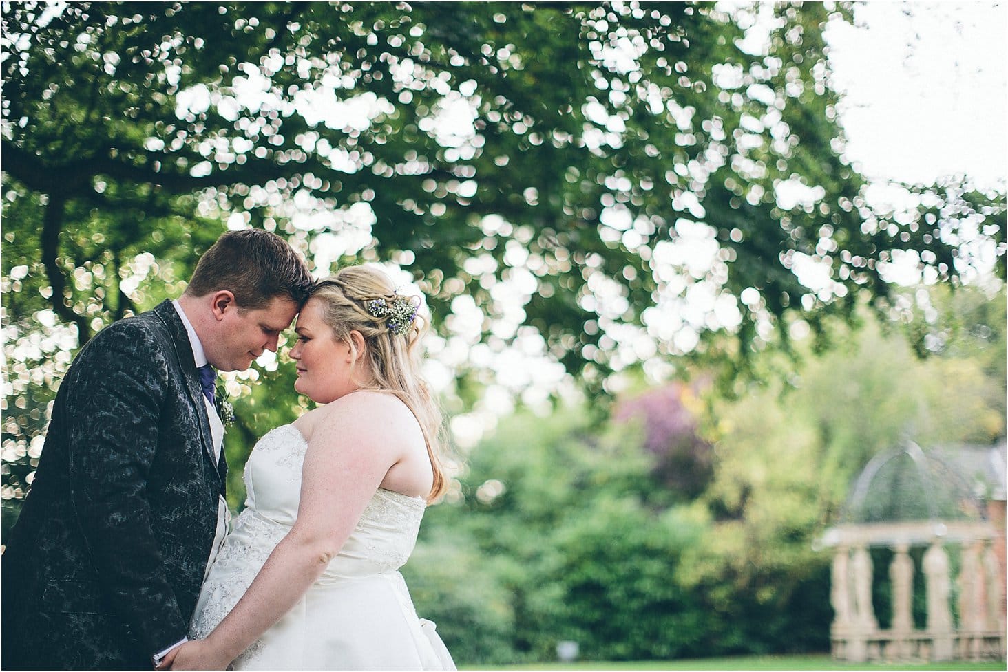 Llyndir_Hall_Wedding_Photography_0078