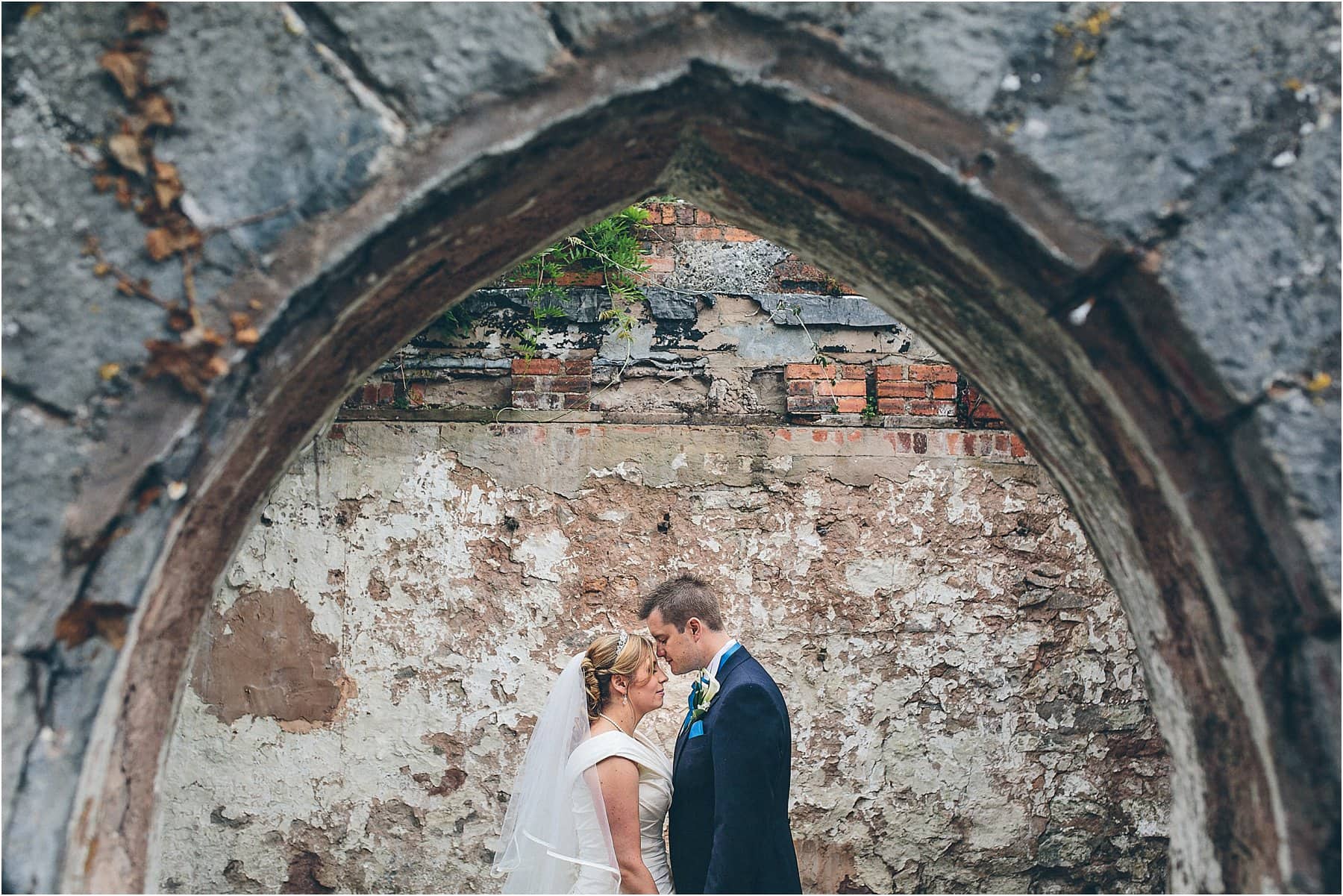 Ruthin_Castle_Wedding_Photography_0114