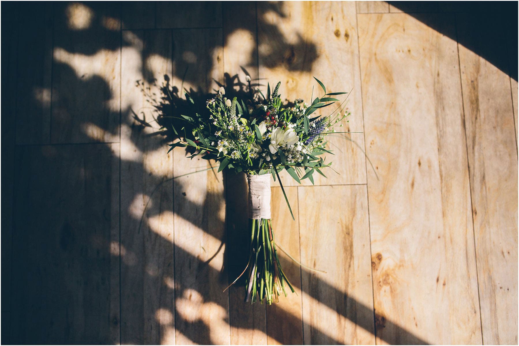 Swallows_Nest_Barn_Wedding_Photography_0011