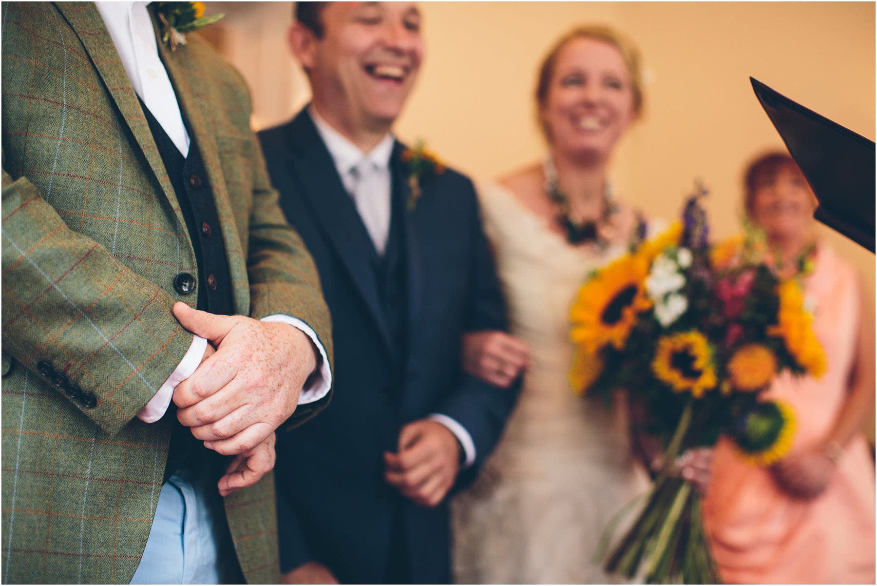 Clawdd_Offa_Farm_Wedding_Photography_0003