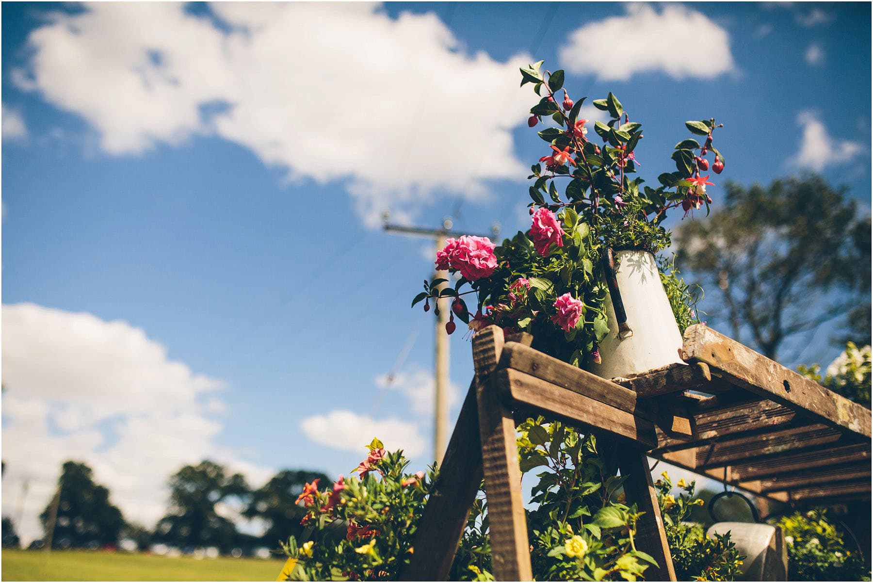 Clawdd_Offa_Farm_Wedding_Photography_0030