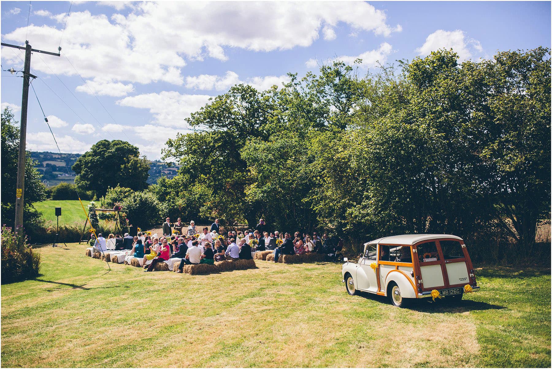 Clawdd_Offa_Farm_Wedding_Photography_0033