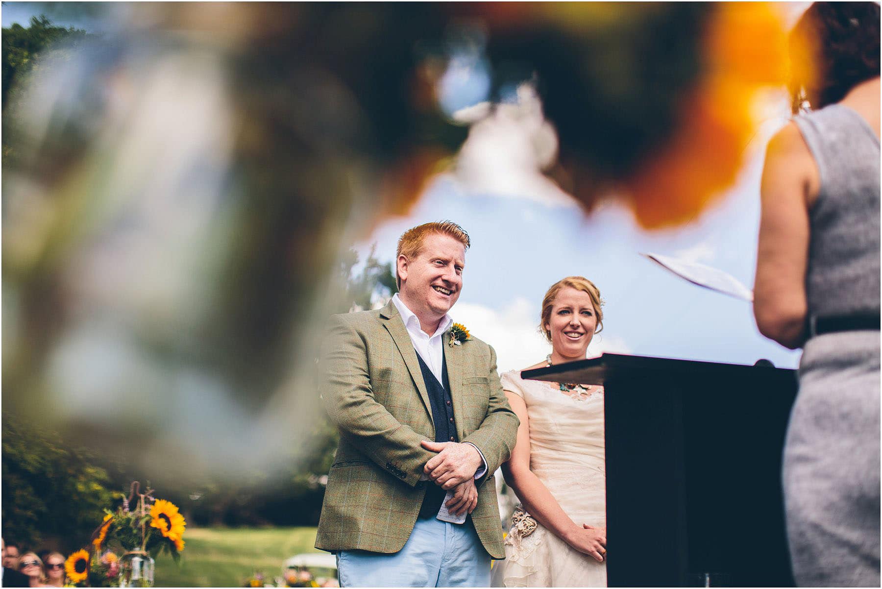 Clawdd_Offa_Farm_Wedding_Photography_0036