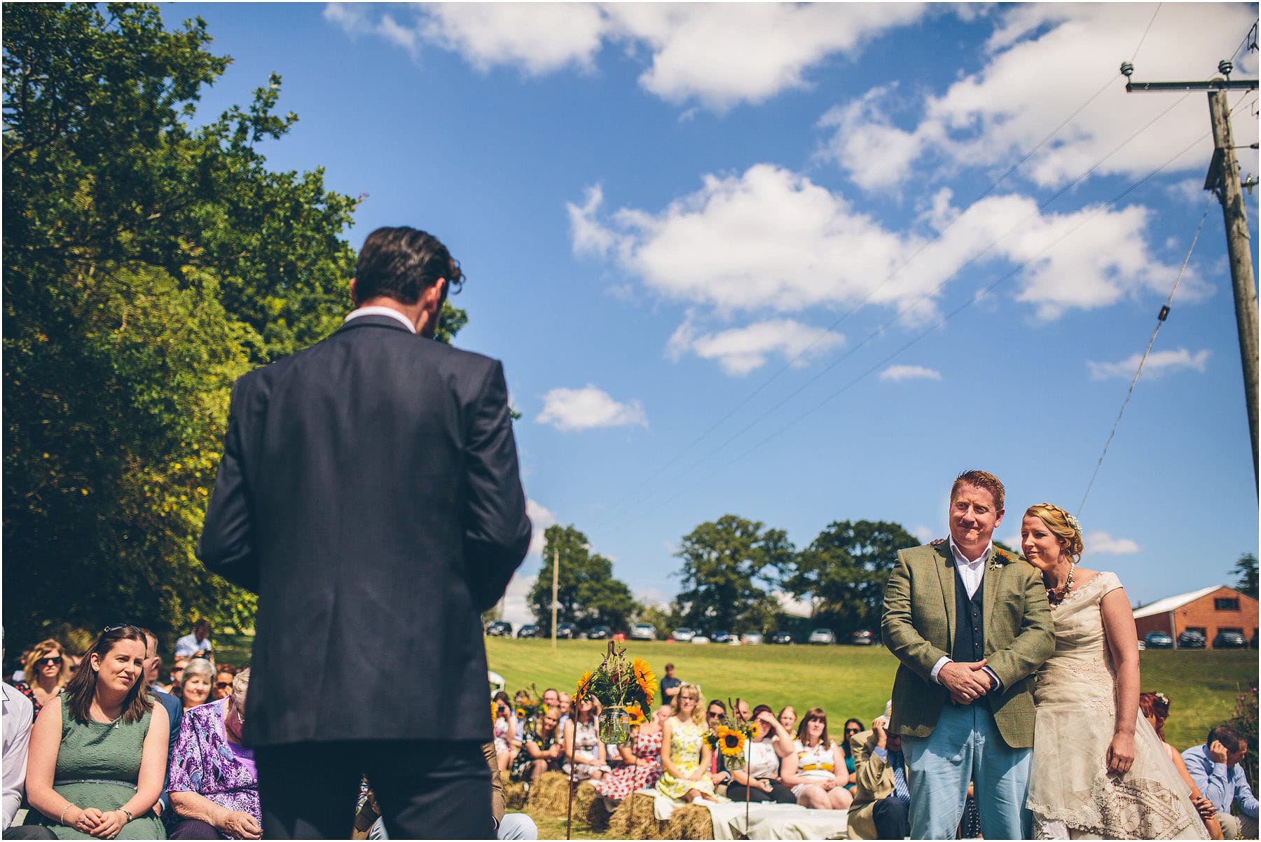 Clawdd_Offa_Farm_Wedding_Photography_0038