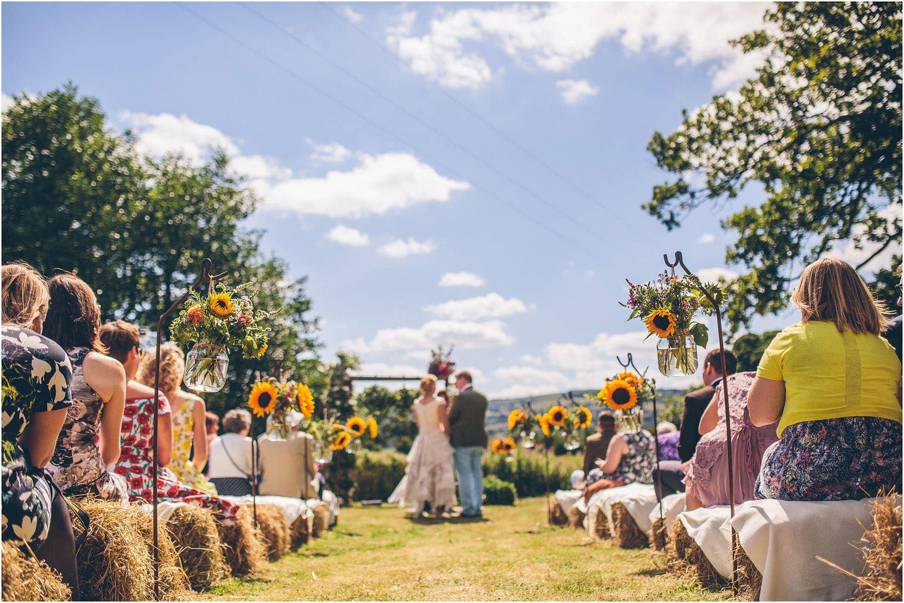 Clawdd_Offa_Farm_Wedding_Photography_0040