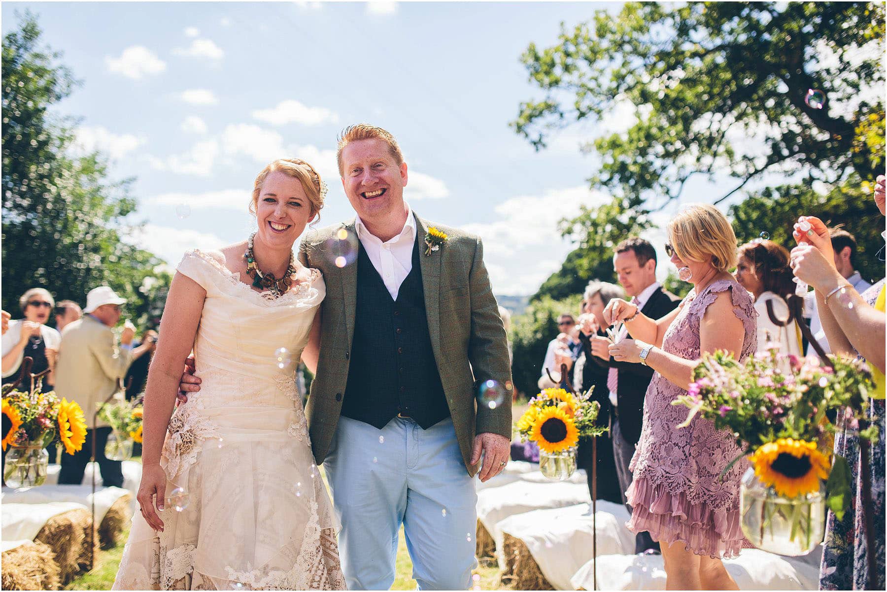 Clawdd_Offa_Farm_Wedding_Photography_0050