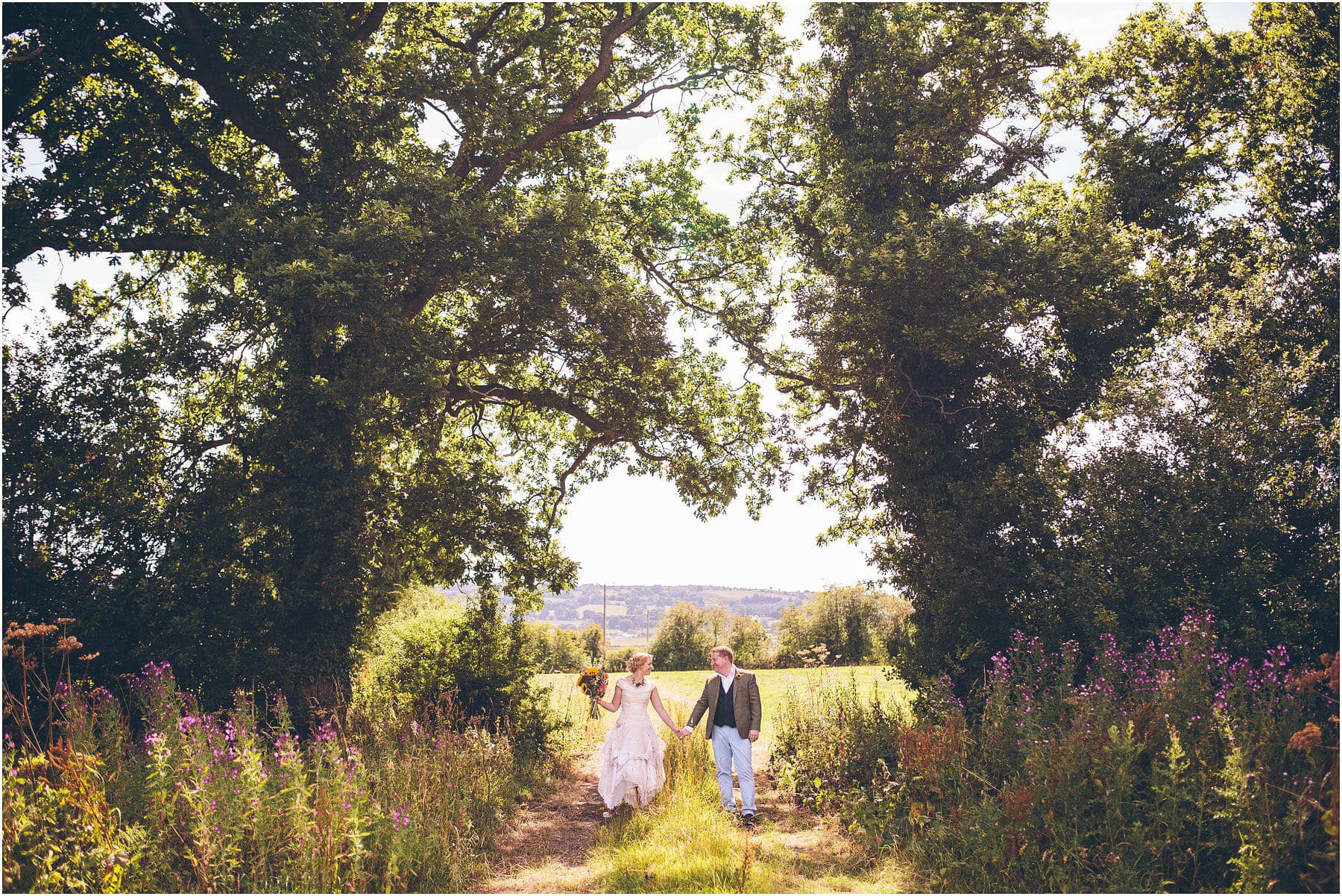 Clawdd_Offa_Farm_Wedding_Photography_0072