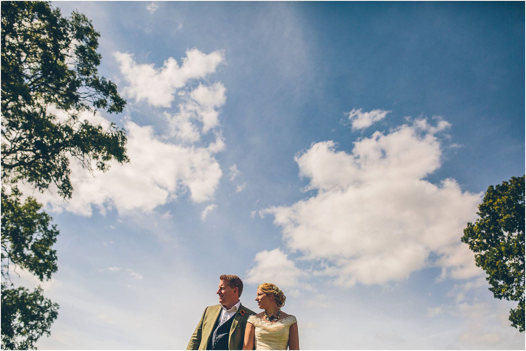 Clawdd_Offa_Farm_Wedding_Photography_0079