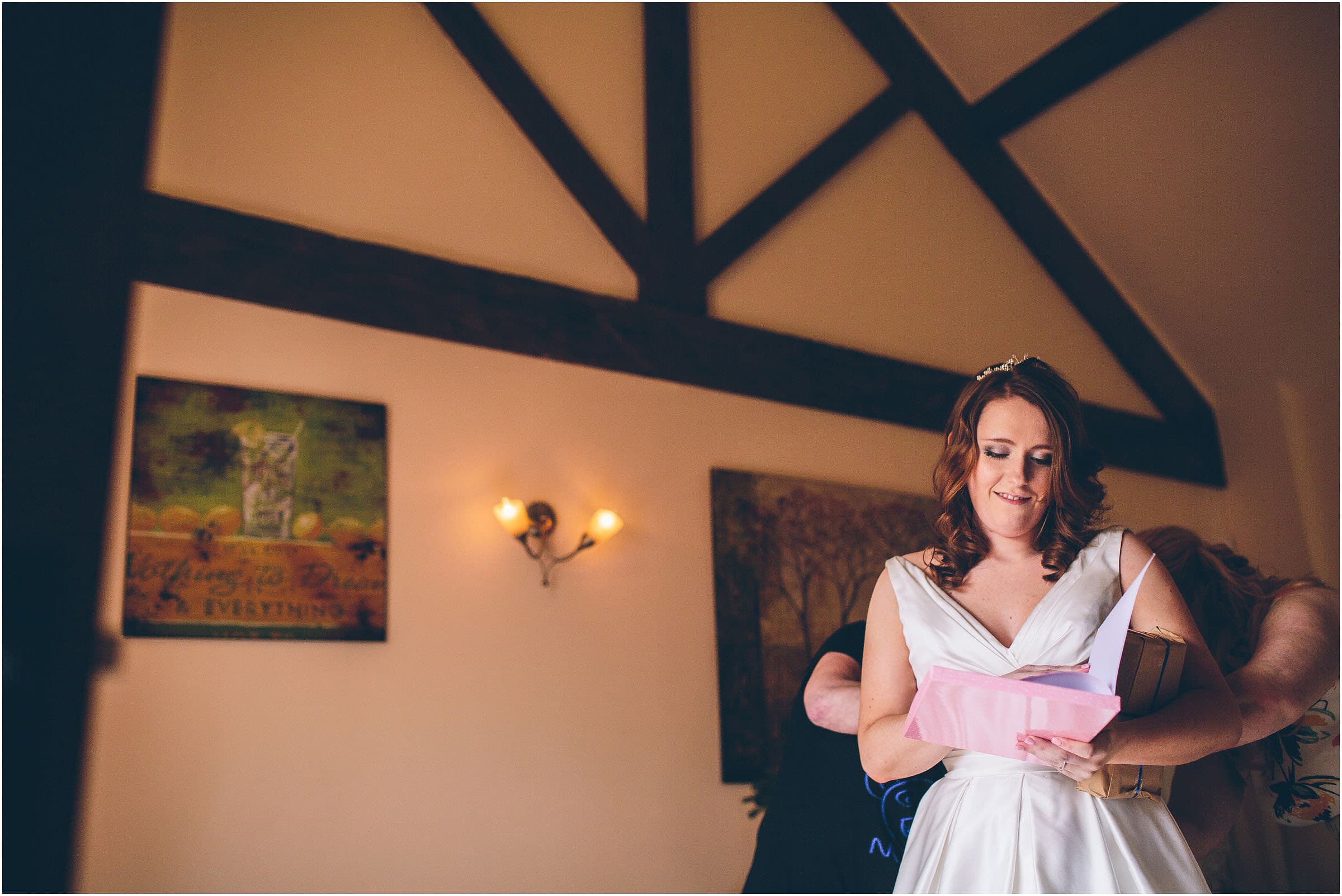 Sandhole_Oak_Barn_Wedding_Photography_0014